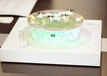 ТҮРКІСТАН ОБЛЫСЫНДА ТІКҰШАҚ ПЕН ҰШҚЫШСЫЗ ҰШУ АППАРАТТАРЫН ШЫҒАРАТЫН ЗАУЫТ САЛУ МӘСЕЛЕСІ ТАЛҚЫЛАНДЫ