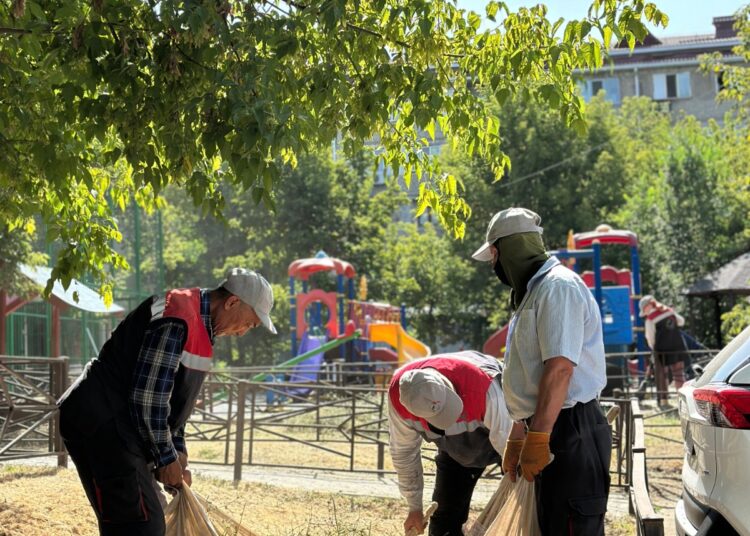В ШЫМКЕНТЕ ПРОШЛА МАСШТАБНАЯ УБОРКА В РАМКАХ ПРОГРАММЫ «ТАЗА ҚАЗАҚСТАН»