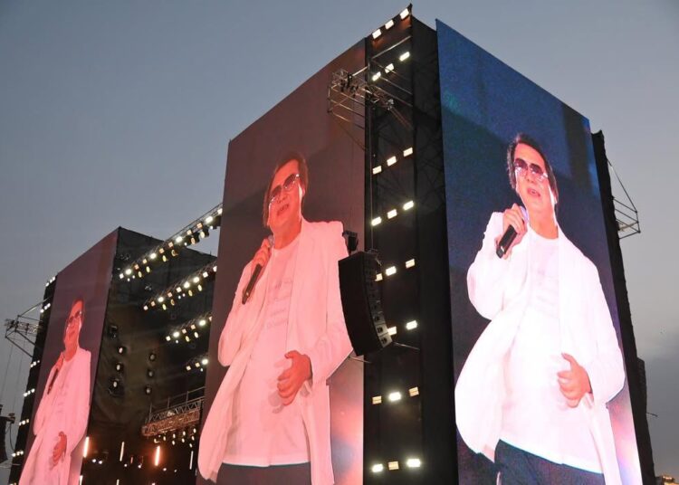 «ТОЙ ДУМАН FEST» ҚАЛА ТҰРҒЫНДАРЫНА МЕРЕКЕЛІК КӨҢІЛ-КҮЙ СЫЙЛАДЫ