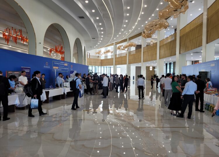 «Теңізшевройл» делегациясы Шымкент кәсіпкерлерінің өнімдерімен танысты