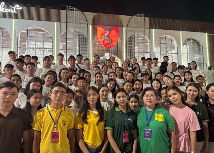 Өмірлерді өзгертетін финал! Түркістан облысының ауыл оқушылары Алматыға IQanat Олимпиадасына аттанды