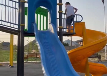 АБАЙ АУДАНЫНДА ЖАҢА СКВЕР ХАЛЫҚ ИГІЛІГІНЕ БЕРІЛДІ