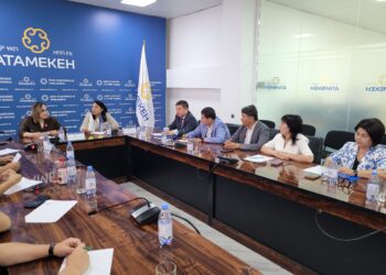 Предприниматели Шымкента совместно с сенатором обсудили вопросы в сфере образования