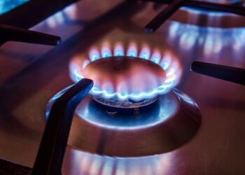 АБАЙ АУДАНЫНДА ГАЗБЕН ҚАМТУ ЖҰМЫСТАРЫ КЕЗЕҢ-КЕЗЕҢІМЕН ЖҮЗЕГЕ АСУДА