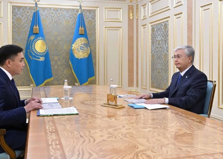 ПРЕЗИДЕНТ ШЫМКЕНТ ҚАЛАСЫНЫҢ ӘКІМІ ҒАБИТ СЫЗДЫҚБЕКОВТІ ҚАБЫЛДАДЫ