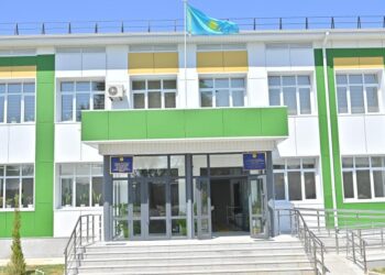 В ШЫМКЕНТЕ ПОЛНОСТЬЮ РЕШЕН ВОПРОС ТРЕХСМЕННОГО ОБУЧЕНИЯ