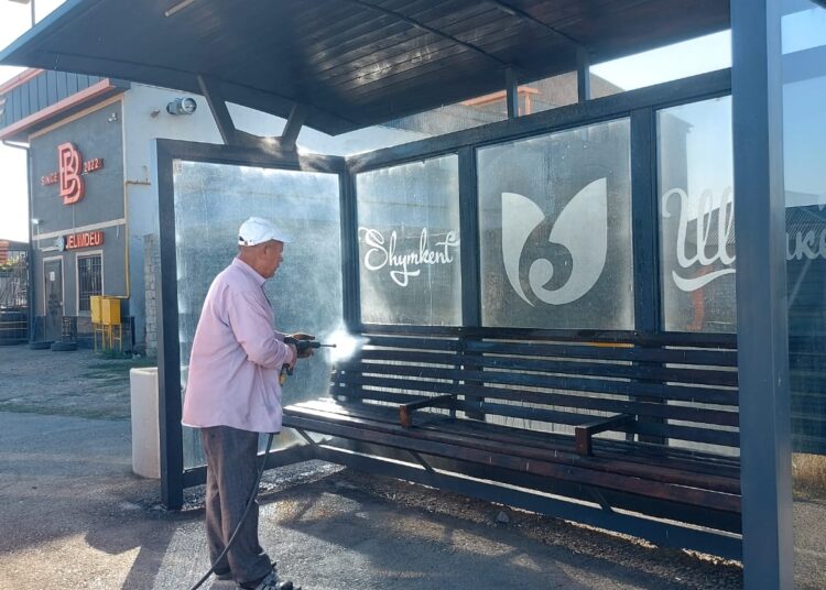 ШЫМКЕНТ: АУДАН АУМАҚТАРЫНДА ТАЗАЛЫҚ ЖҰМЫСТАРЫ ЖҮРГІЗІЛУДЕ