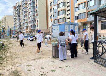 В микрорайоне Shymkent City прошёл субботник в рамках республиканской акции «Таза Қазақстан»
