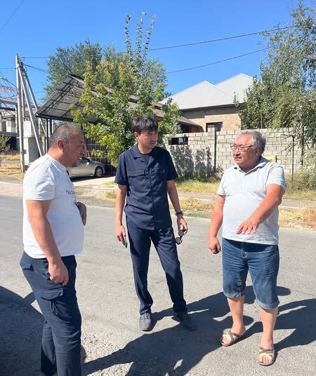 Абай ауданында өткен көшпелі қала әкімінің кездесуінде көтерілген мәселелер бойынша жұмыс жүйелі түрде жүргізілуде