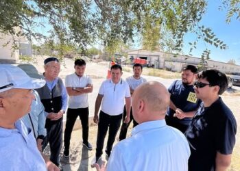 Абай ауданында өткен қала әкімінің көшпелі кездесуінде көтерілген мәселелер бойынша жүйелі жұмыстар жүргізілуде