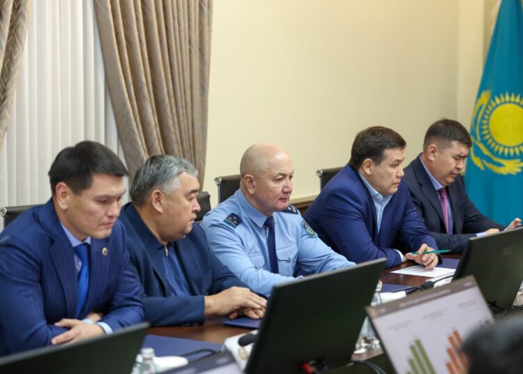 ШЫМКЕНТТЕ БЮДЖЕТТІҢ ӨЗ КІРІСТЕРІН АРТТЫРУ МӘСЕЛЕЛЕРІ ТАЛҚЫЛАНДЫ