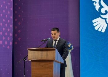 ЕҢБЕКШІ АУДАНЫНДА РЕСПУБЛИКА КҮНІ МЕРЕКЕСІНЕ АРНАЛҒАН САЛТАНАТТЫ ІС-ШАРА ӨТТІ