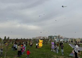 ШАТТЫҚҚА ТОЛЫ КҮН: ШЫМКЕНТ АСПАНЫН БАТПЫРАУЫҚТАР ФЕСТИВАЛІ КӨРКЕЙТТІ