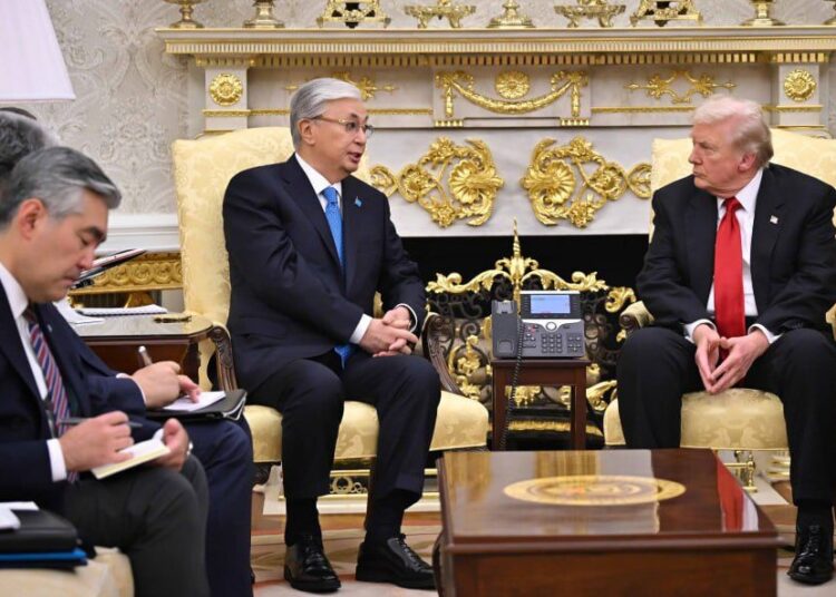 Ақ үйдегі кездесу барысында Қазақстан мен АҚШ президенттері Израиль Премьер-министрі Беньямин Нетаньяхумен телефон арқылы сөйлесті