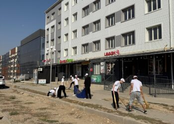 ОБЩЕГОРОДСКОЙ СУББОТНИК – ИСТОЧНИК ЧИСТОТЫ В МИКРОРАЙОНЕ БОЗАРЫК