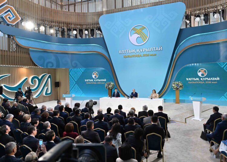 ПРЕЗИДЕНТ ҰЛТТЫҚ ҚҰРЫЛТАЙДА ЕЛ ЭКОНОМИКАСЫНЫҢ ӨСУІ МЕН МӘДЕНИЕТТІ ДАМЫТУДЫҢ БАСЫМДЫҚТАРЫН АТАП ӨТТІ