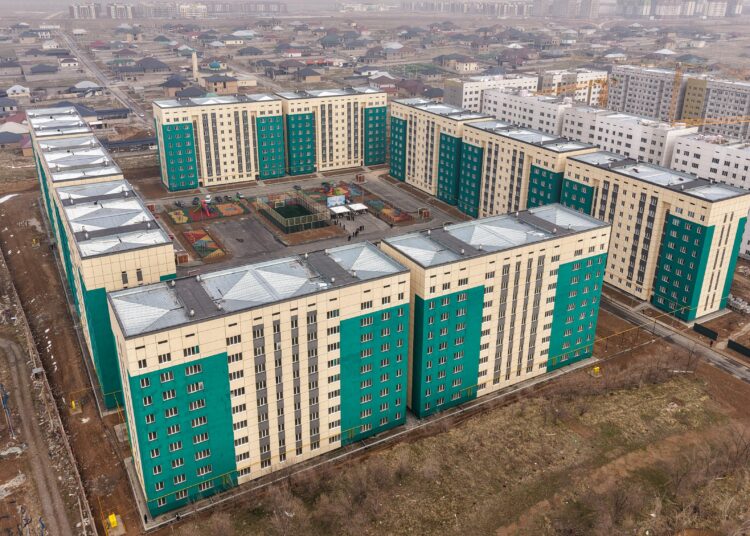 АСАР-2 ШАҒЫНАУДАНЫНДА ТАҒЫ 23 ОТБАСЫ ЖАҢА ПӘТЕРЛЕРГЕ ИЕ БОЛДЫ