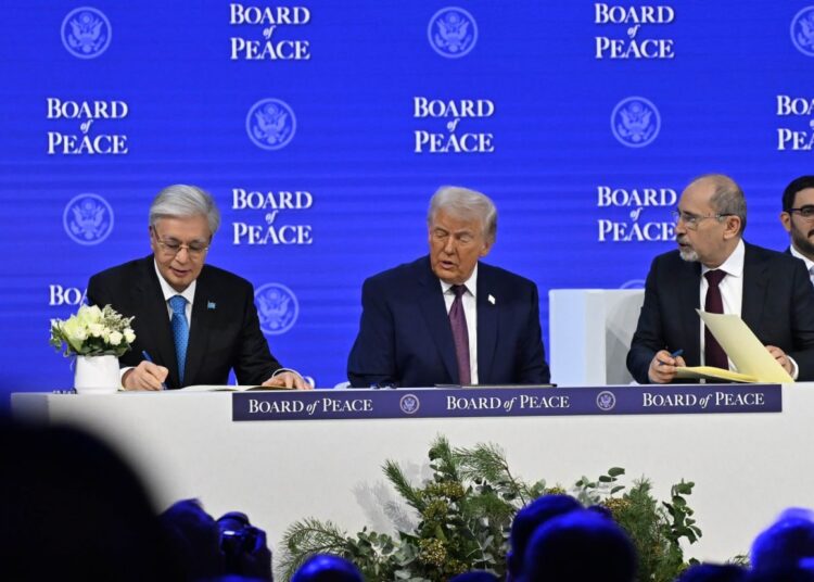 МЕМЛЕКЕТ БАСШЫСЫ ҚАСЫМ-ЖОМАРТ ТОҚАЕВ ШВЕЙЦАРИЯНЫҢ ДАВОС ҚАЛАСЫНА ЖҰМЫС САПАРЫМЕН БАРДЫ