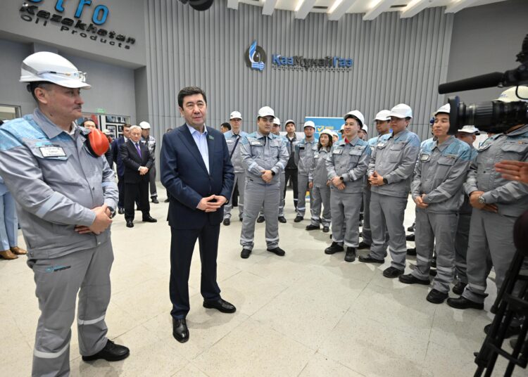 Коалиция за Народную Конституцию ответила на вопросы жителей Шымкента