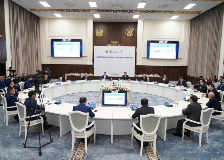 Бизнесті қолдау және жаңа жобалар:Қанат Шарлапаев Түркістан облысына барды