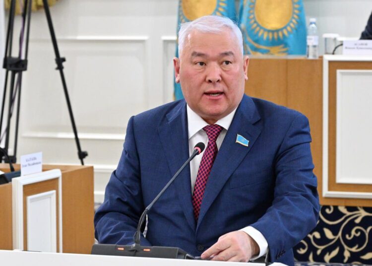 МҰРАТ ӘБЕНОВ ЖАҢА КОНСТИТУЦИЯ ТУРАЛЫ: ЕГЕМЕНДІК ПЕН ХАЛЫҚАРАЛЫҚ ҚҰҚЫҚТЫҢ ТЕҢГЕРІМІ САҚТАЛҒАН