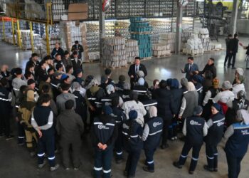 Шымкентте қала мәслихатының төрағасы өндіріс жұмысшыларымен кездесті