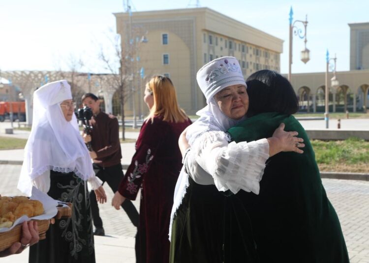 ТҮРКІСТАНДА «КӨРІСУ КҮНІ- АМАЛ МЕРЕКЕСІНЕ» ОРАЙ МӘДЕНИ-ТАНЫМДЫҚ ШАРА ӨТТІ