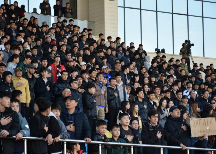 7 ТЫСЯЧ ЧЕЛОВЕК ПОДДЕРЖАЛИ РЕФЕРЕНДУМ НА СТАДИОНЕ В ТУРКЕСТАНЕ