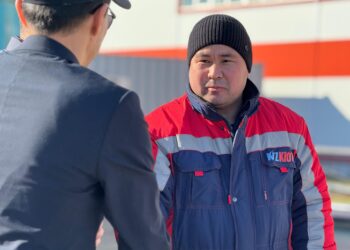 Асылан Ибадуллаев Ордабасыдағы «KazKioti» зауытының өндіріс барысымен танысты