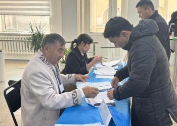 РЕФЕРЕНДУМ: РЕСПУБЛИКАЛЫҚ АҚЫНДАР АЙТЫСЫНЫҢ ЖҮЛДЕГЕРІ ӨЗ ТАҢДАУЫН ЖАСАДЫ