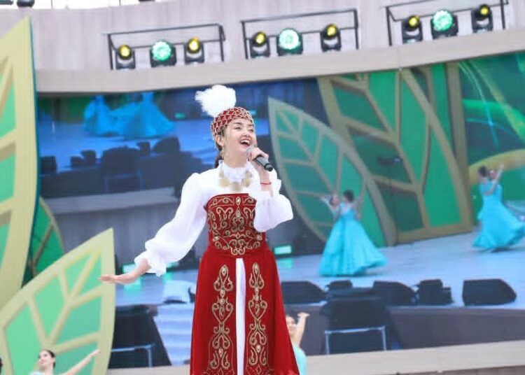 Наурыз думаны Шымкентті ән мен шаттыққа толтырды