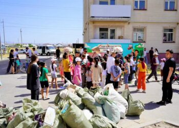 ТУРКЕСТАН: В КЕНТАУ ПРОШЛО МЕРОПРИЯТИЕ ПО УБОРКЕ, ПОСВЯЩЕННОЕ МЕЖДУНАРОДНОМУ ДНЮ «МИР БЕЗ ОТХОДОВ»  