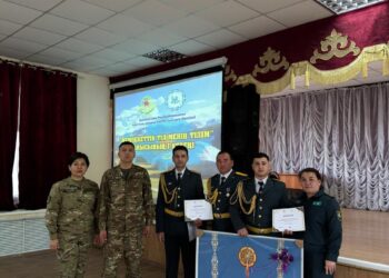 Военнослужащие других национальностей прославили государственыый язык