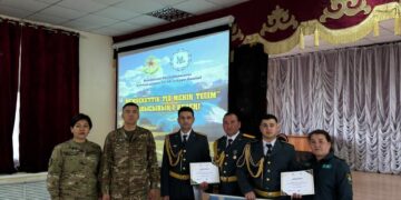 Военнослужащие других национальностей прославили государственыый язык