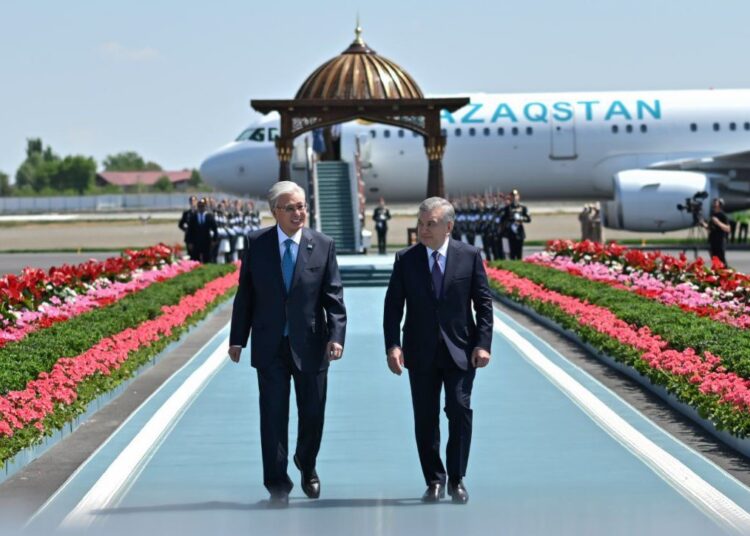 МЕМЛЕКЕТ БАСШЫСЫ ҚАСЫМ-ЖОМАРТ ТОҚАЕВ ӨЗБЕКСТАНҒА ЖҰМЫС САПАРЫМЕН БАРДЫ