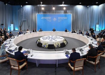 Қасым-Жомарт Тоқаев экономиканы цифрландыру тиімділігін арттыру үшін өлшемді көрсеткіштер қажет екенін еске салды