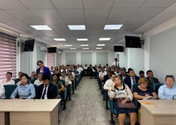 САЙРАМДА ЕҢБЕК ҚАТЫНАСТАРЫ МЕН ӘЛЕУМЕТТІК МӘСЕЛЕЛЕР БОЙЫНША ЖИЫН ӨТТІ
