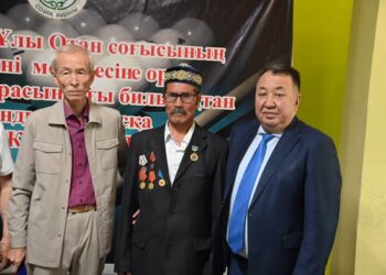 ҰЛЫ ЖЕҢІС КҮНІНЕ ОРАЙ АРДАГЕРЛЕР АРАСЫНДА БИЛЬЯРД ТУРНИРІ ӨТУДЕ