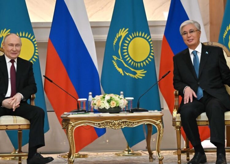 Қазақстан мен Ресей президенттері шағын құрамда келіссөз жүргізді
