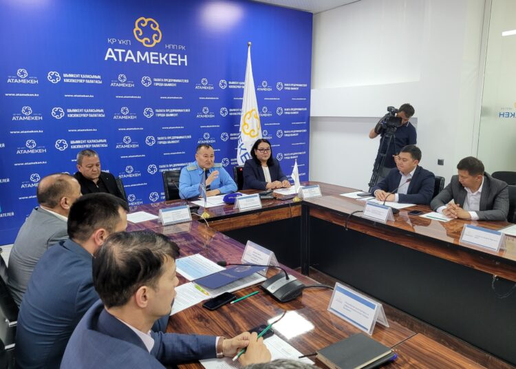 Төлемақы негізсіз есептелген: Шымкентте 2500-ден астам кәсіпкердің құқығы қорғалды