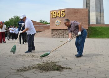 ШЫМКЕНТТЕГІ «ТАЗА ҚАЗАҚСТАН» АКЦИЯСЫ БАТЫРЛАРҒА ТАҒЗЫМ МЕН ҰЛТТЫҚ ҚҰНДЫЛЫҚТАРДЫ ҰЛЫҚТАУҒА ҰЛАСТЫ