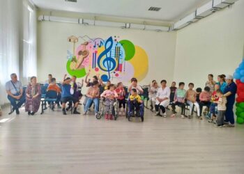ХАЛЫҚАРАЛЫҚ БАЛАЛАРДЫ ҚОРҒАУ КҮНІНЕ ОРАЙ ҚАЙЫРЫМДЫЛЫҚ ШАРАСЫ ӨТТІ