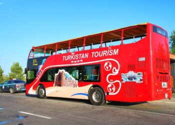 ТҮРКІСТАНДА «RED BUS» ЭКСКУРСИЯЛЫҚ АВТОБУСЫ ІСКЕ ҚОСЫЛДЫ