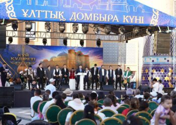 ҰЛТТЫҚ ДОМБЫРА КҮНІНДЕ ТҮРКІСТАНДА «КҮЙ ҚҰДІРЕТІ» РЕСПУБЛИКАЛЫҚ БАЙҚАУЫ ӨТІП, ДӘУЛЕСКЕР КҮЙШІЛЕР ТЫНДАРМАН РУХЫН ОЯТТЫ