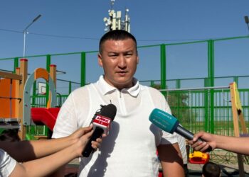 В Жанаталапе открылась новая детская площадка