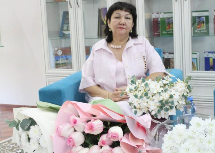 КІТАПХАНАҒА ҒҰМЫРЫН АРНАҒАН ЖАН