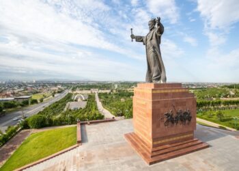 РУХАНИ ҚҰНДЫЛЫҚ – ҚОҒАМНЫҢ БЕРІК ТҰҒЫРЫ