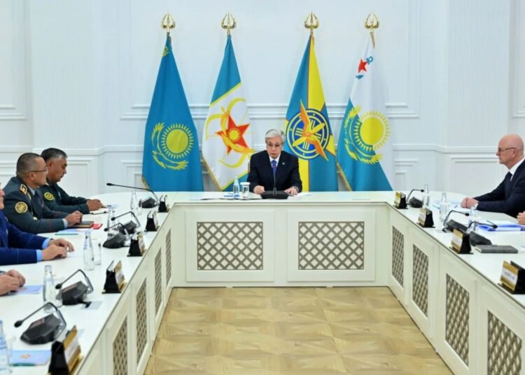 ҚОҒАМ ПРЕЗИДЕНТ Қ. ТОКАЕВТЫҢ АРМИЯНЫ РЕФОРМАЛАУ ТУРАЛЫ ШЕШІМІН ҚОЛДАЙДЫ