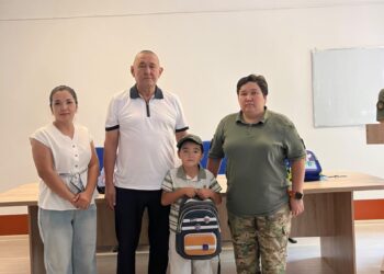 «МЕКТЕПКЕ ЖОЛ»: ҰЛАНДЫҚТАР БАЛАЛАРҒА ҚУАНЫШ СЫЙЛАДЫ.