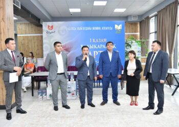 «ӘДІЛЕТ» ПАРТИЯСЫ: ШЫМКЕНТТЕ ҚАРИЯЛАРҒА ҚҰРМЕТ КӨРСЕТІЛДІ